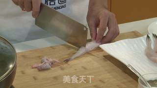 胡椒九肚鱼的做法步骤：1