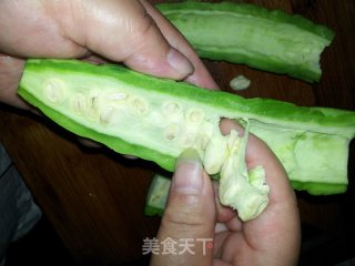 清火解暑——雪碧苦瓜的做法步骤：2