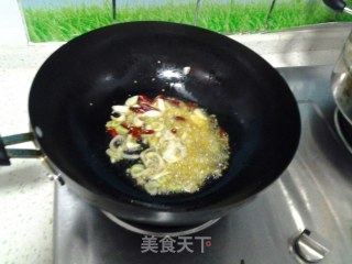 粉丝炒鸡蛋的做法步骤：2