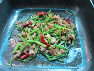 蒜苔炒瘦肉的做法步骤：8