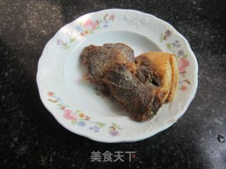 腊肉酸菜丝的做法步骤：1