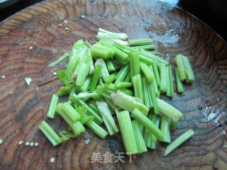腊肉酸菜丝的做法步骤：3