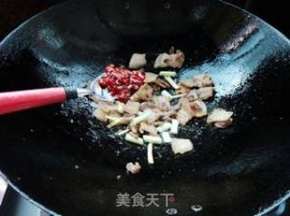 芹菜炒五花肉的做法步骤：6