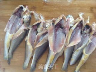 奶香小黄鱼的做法步骤：1