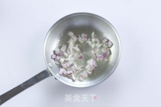 鲜芦笋三文鱼丁的做法步骤：2