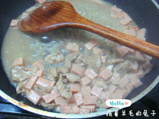 【羊毛兔出品。】葱香猪肉火腿烩挂面的做法步骤：10