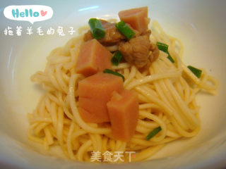 【羊毛兔出品。】葱香猪肉火腿烩挂面的做法步骤：15