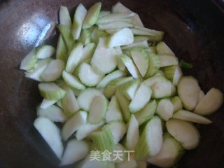 蚝油丝瓜的做法步骤：3