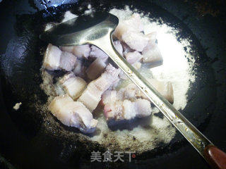 青椒烧五花肉的做法步骤：6