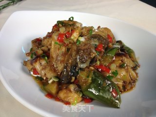 青茄烧鱼头的做法步骤：6