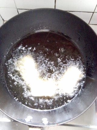 夏季开胃养生---------------- 香辣红烧带鱼的做法步骤：4