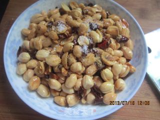 香炸花生仁的做法步骤：6