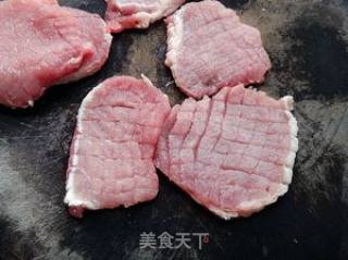 电饼铛香煎猪排的做法步骤：2