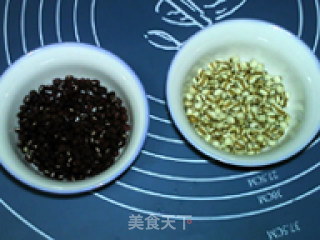 保温杯版红豆薏米粥的做法步骤：1