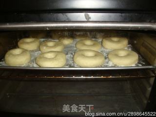 巧克力甜甜圈——美味圈起来的做法步骤：12
