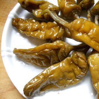 辣椒炒毛豆的做法步骤：2