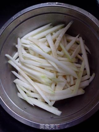 【餐桌来点素】——清炒节瓜粉丝的做法步骤：2
