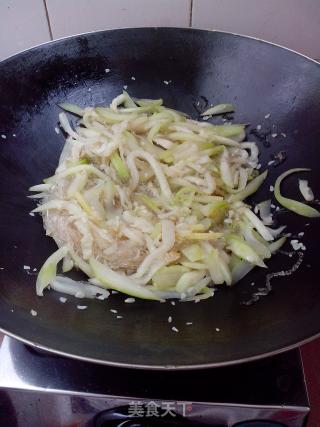 【餐桌来点素】——清炒节瓜粉丝的做法步骤：6