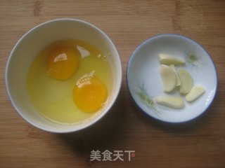 秋葵炒鸡蛋的做法步骤：3