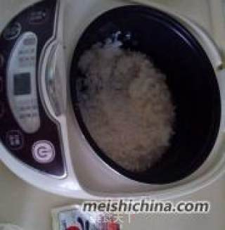 稠米粥的华丽变身——外焦里嫩大米面饼！的做法步骤：1