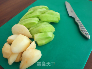 蜜瓜梨汁的做法步骤：2