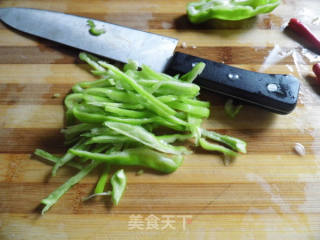 最简单的美味-------------炝五彩土豆丝的做法步骤：4