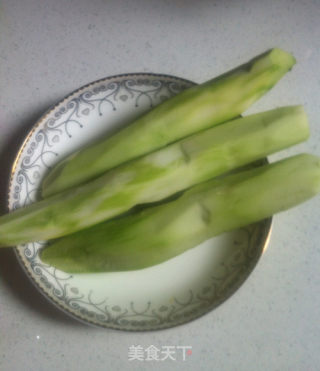 白灼芥蓝的做法步骤：2