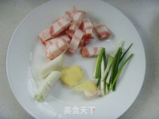朴实的家常味---酱炖杂鱼的做法步骤：2