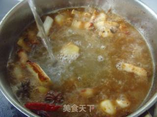 朴实的家常味---酱炖杂鱼的做法步骤：5