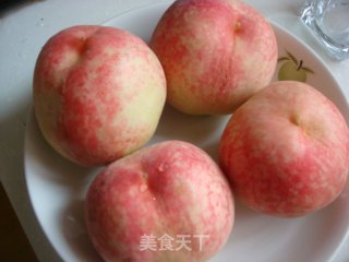 糖水蜜桃的做法步骤：1