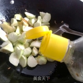 丝瓜烧虾皮的做法步骤：5
