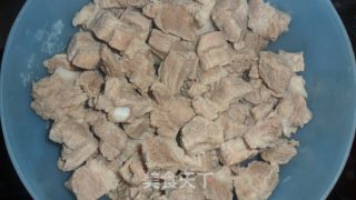 酱焖土豆牛肉的做法步骤：1