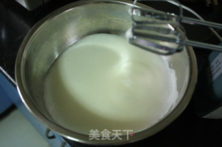 六寸戚风蛋糕的做法步骤：8