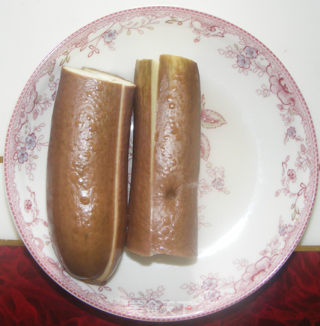 香菇蒜末版蒸茄子的做法步骤：2