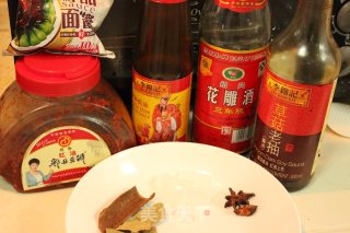 酱大骨的做法步骤：2