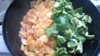 土豆片的另类吃法--番茄青椒土豆片的做法步骤：8