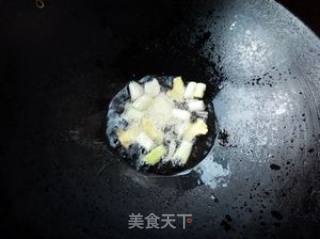 韭菜花炒茄子的做法步骤：5