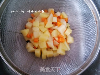 美味家常菜-------炒三丁的做法步骤：5