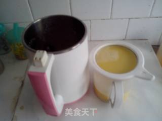 散发着好闻清香的———枸杞小米豆浆的做法步骤：4