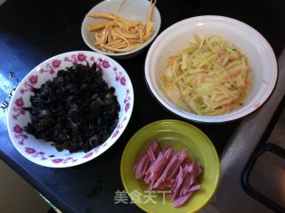 超详细的小木耳凉拌西瓜皮-大暑里的居家过日子菜的做法步骤：17