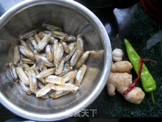 辣炒蛏子的做法步骤：1