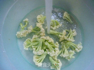 梅豆黑木耳炒花菜的做法步骤：5