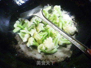 梅豆黑木耳炒花菜的做法步骤：10