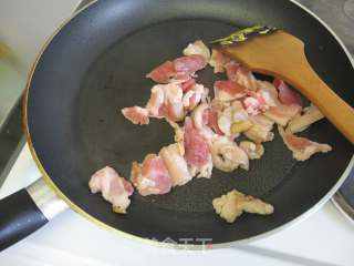 【荷包蛋小炒肉】混搭出来的美味的做法步骤：9