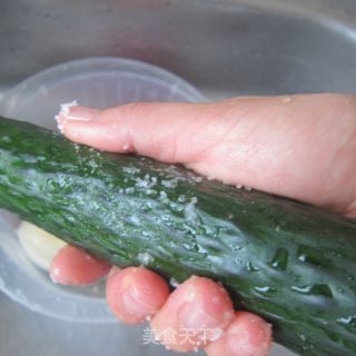 拍黄瓜的做法步骤：1