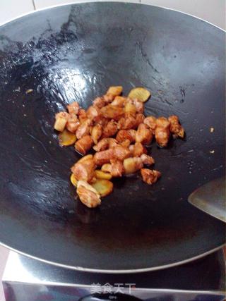 冻豆腐焖肉的做法步骤：3