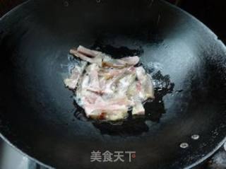 腊肉炒手撕空心菜的做法步骤：4