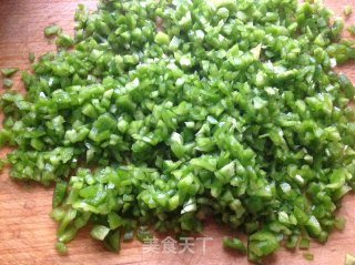 黄瓜鸡蛋馅大蒸饺的做法步骤：4