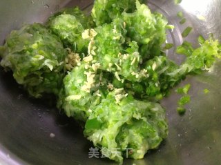 黄瓜鸡蛋馅大蒸饺的做法步骤：6