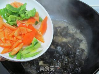 黑木耳炒肉片的做法步骤：12